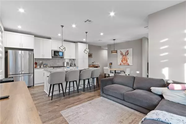 Anaheim, CA 92805,1215 W Bushell St. ST