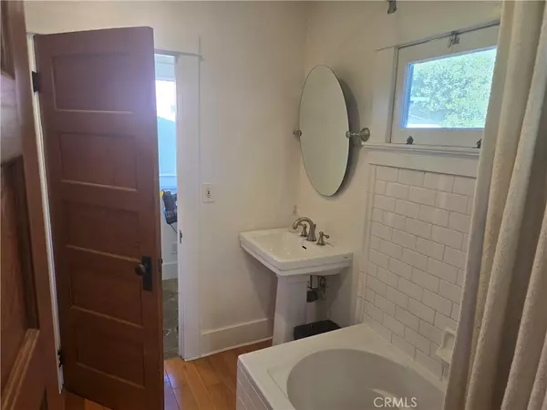 Los Angeles, CA 90042,5509 Eaton