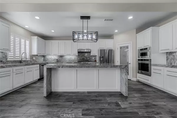 Corona, CA 92883,7557 Summer Day