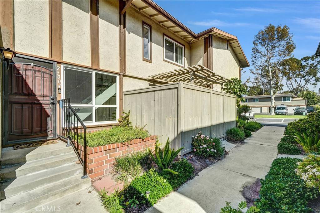 Mission Viejo, CA 92691,23004 Via Nuez