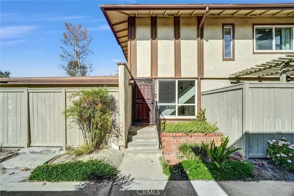 Mission Viejo, CA 92691,23004 Via Nuez