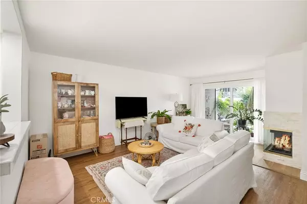 Aliso Viejo, CA 92656,16 Abbey