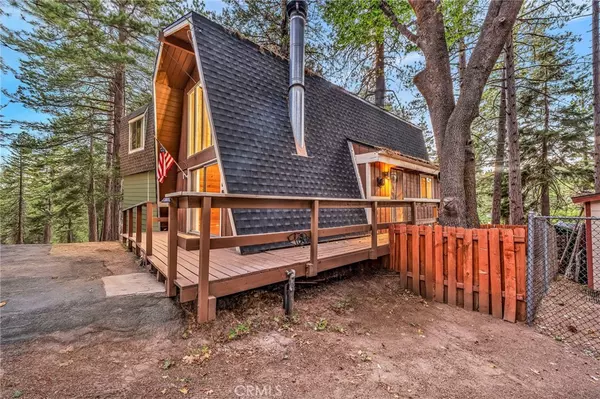 Running Springs, CA 92382,32068 Hunsaker