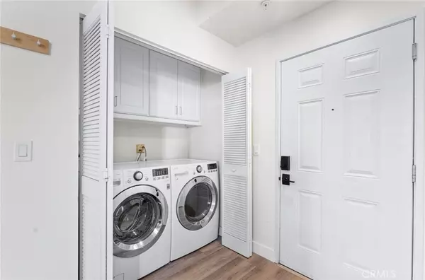 Anaheim, CA 92805,1801 E Katella #3027