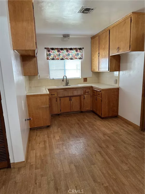 Baldwin Park, CA 91706,14083 Olive