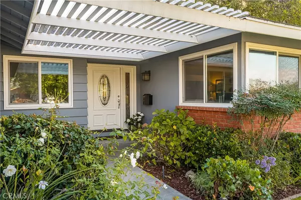 Orange, CA 92867,822 E Lomita AVE