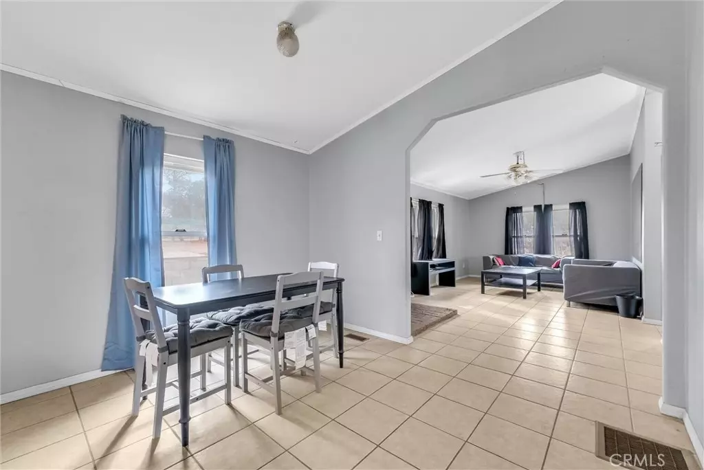 Phelan, CA 92371,5827 Cambria