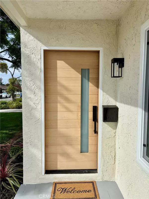 Long Beach, CA 90808,4740 Pepperwood