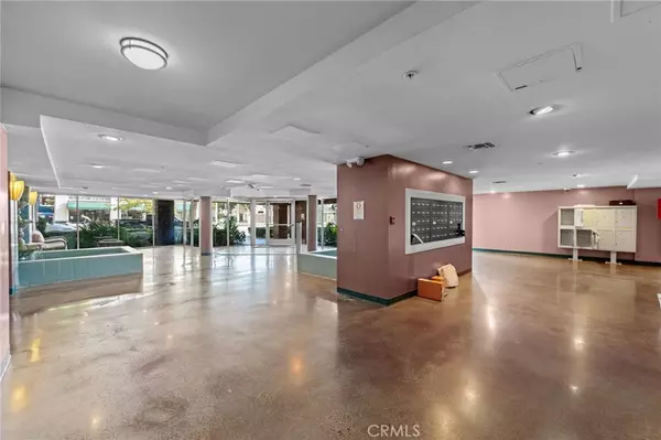 Long Beach, CA 90813,801 Pine AVE #304