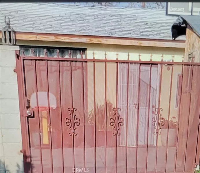 3833 1/2 Olive, Huntington Park, CA 90255