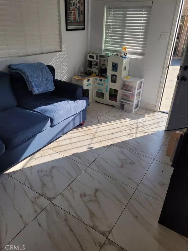 Huntington Park, CA 90255,3833 1/2 Olive