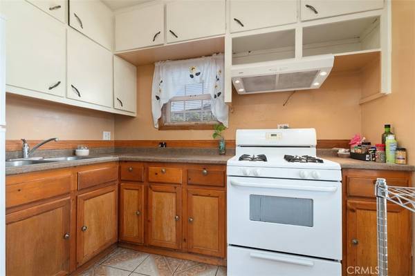 Lakewood, CA 90715,11635 Walcroft St