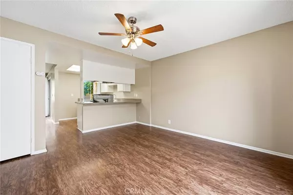 Orange, CA 92867,3340 E Collins #36