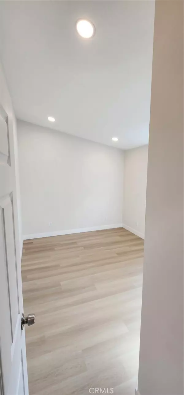 San Bernardino, CA 92404,3168 Sanchez #c