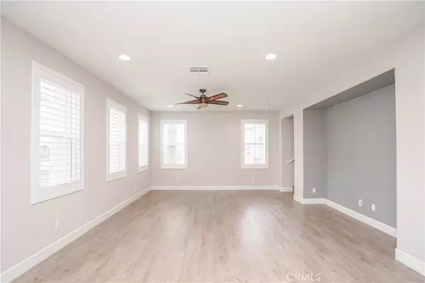 Buena Park, CA 90621,7040 Sol