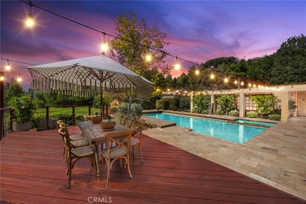 10162 La Sierra, North Tustin, CA 92705