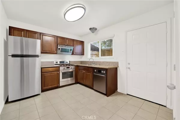 Escondido, CA 92025,980 E Mission Avenue #20