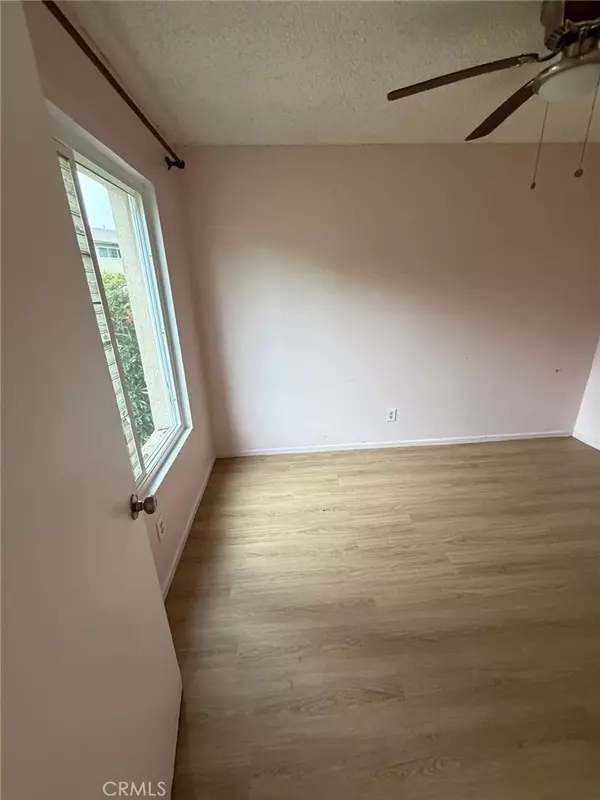 Santa Ana, CA 92706,1602 N King ST #S4