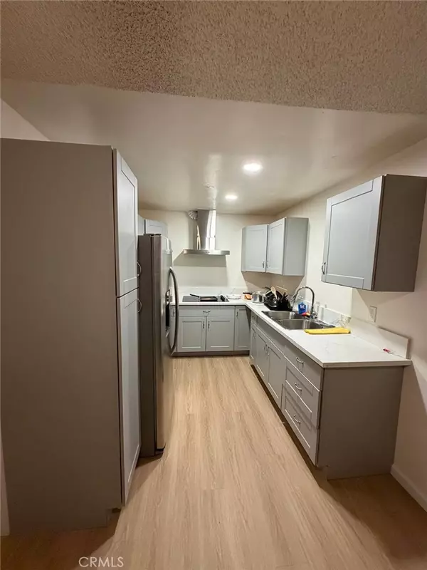 1602 N King ST #S4, Santa Ana, CA 92706