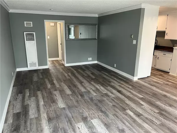 Long Beach, CA 90802,801 E 1st ST #9