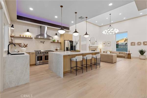 Placentia, CA 92870,1713 Roanoke St