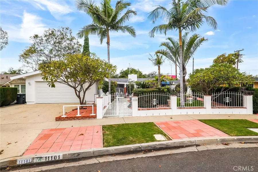 11101 Martha Ann Drive, Rossmoor, CA 90720