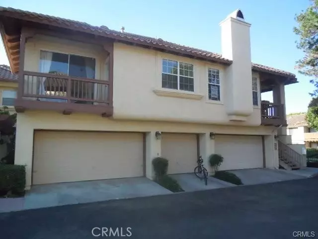 Tustin, CA 92782,13332 Savanna