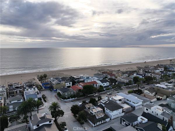 Newport Beach, CA 92661,1585 E Ocean