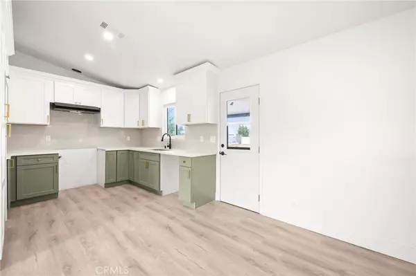 Victorville, CA 92395,15512 Pahute