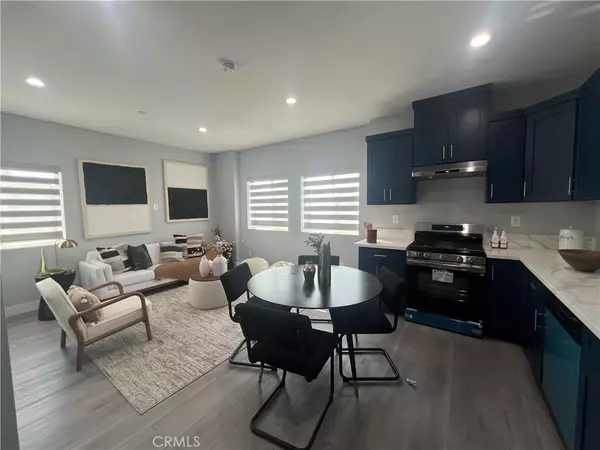 Orange, CA 92869,142 N Hewes