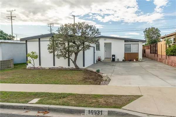 16931 S Raymond AVE, Gardena, CA 90247