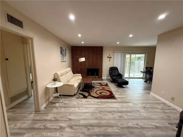 Anaheim, CA 92804,628 S Echo