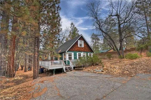 Big Bear Lake, CA 92315,41496 Oak