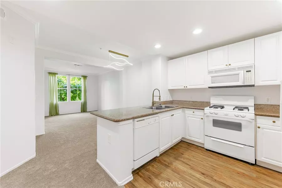 2257 Watermarke PL, Irvine, CA 92612