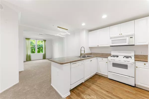 2257 Watermarke PL, Irvine, CA 92612