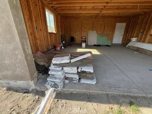 Bloomington, CA 92316,10628 Valencia