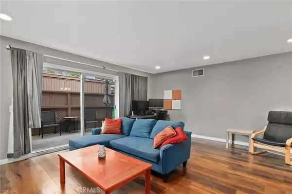 Santa Ana, CA 92701,1094 Cabrillo Park #A