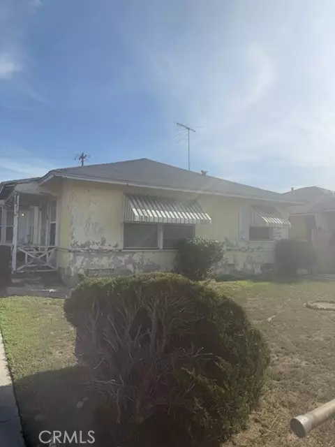 13502 S San Pedro, Los Angeles, CA 90061