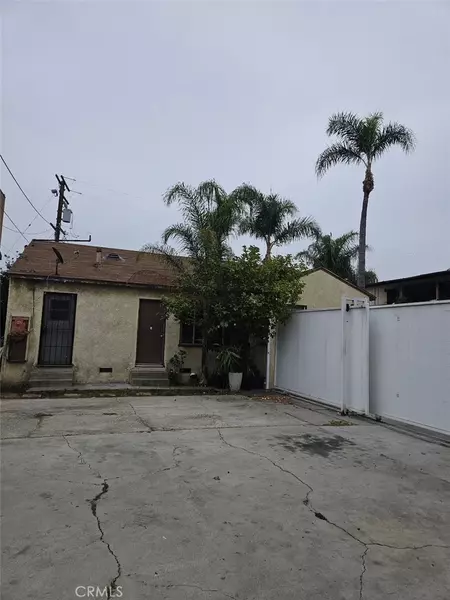 5907 Greenwood AVE, Commerce, CA 90040