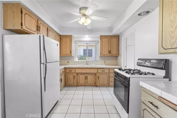 West Covina, CA 91790,832 E Florence