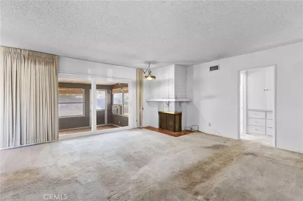 West Covina, CA 91790,832 E Florence