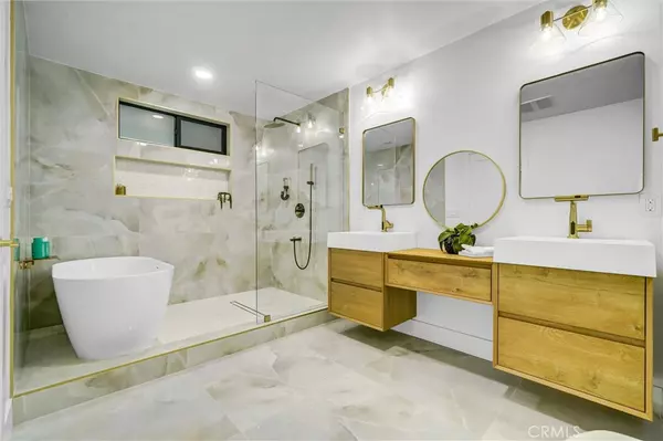 Orange, CA 92865,1834 E Sunview DR