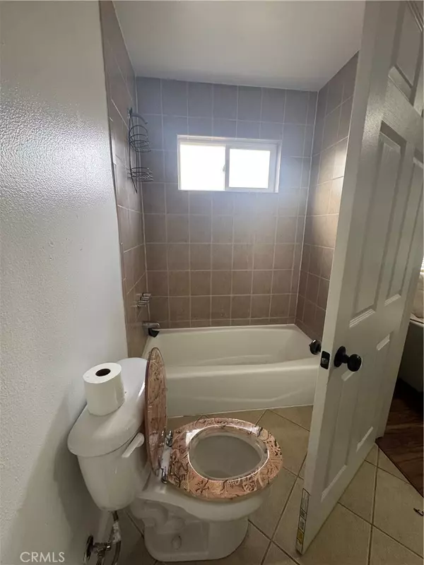 Los Angeles, CA 90003,148 W 61 ST