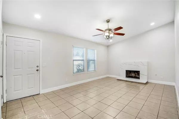 Rialto, CA 92376,3015 Spruce ST