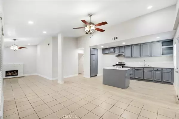 Rialto, CA 92376,3015 Spruce ST