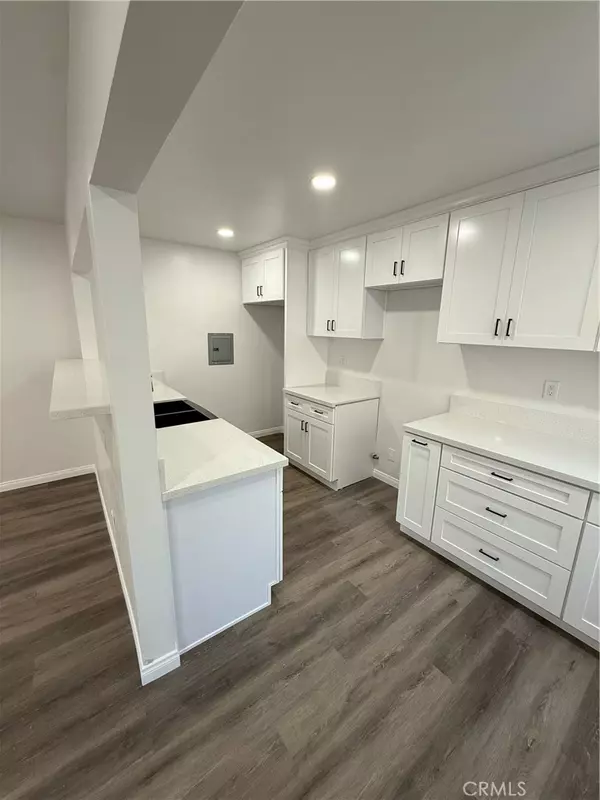 Montebello, CA 90640,932 S 5th #2