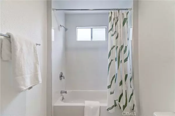 Downey, CA 90242,8200 Priscilla