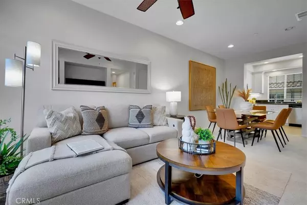 35 Silverado, Irvine, CA 92618