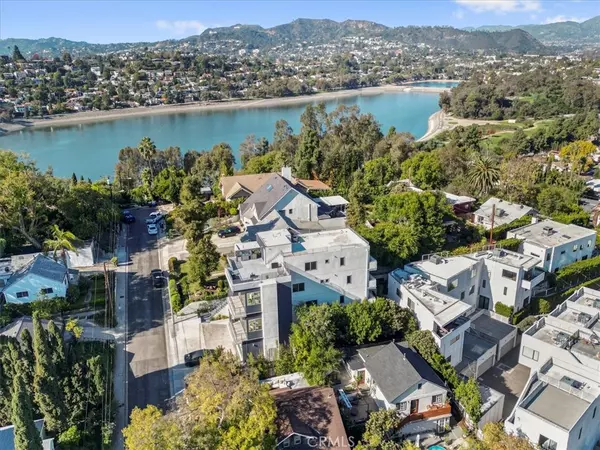 Los Angeles, CA 90039,2207 - 2009 Apex AVE