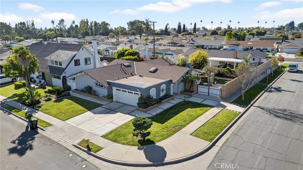 Placentia, CA 92870,1261 Brian